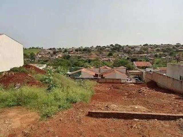 Terreno / Lote para Venda em Londrina/PR Colúmbia