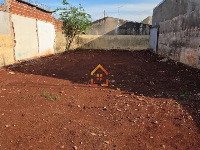 Terreno / Lote para Venda em Londrina/PR Conjunto Café