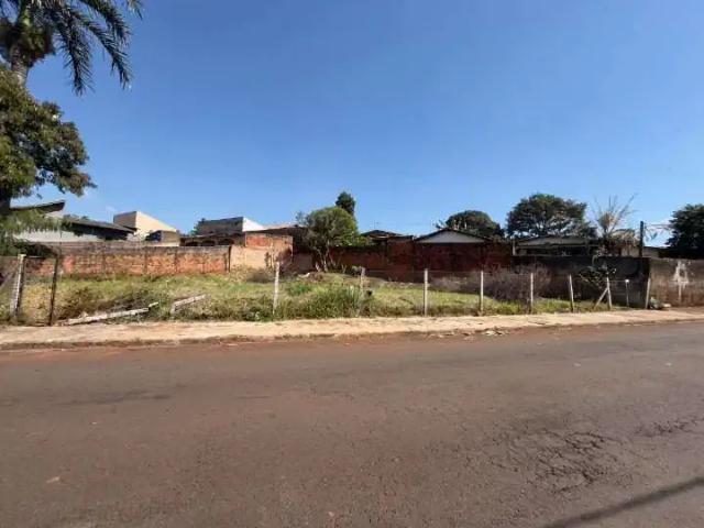 Terreno / Lote para Venda em Londrina/PR Leonor