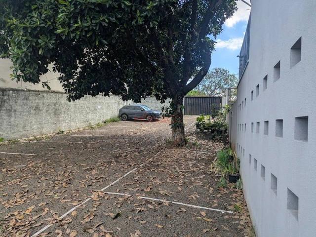 Terreno / Lote para Venda em Londrina/PR Sabará I