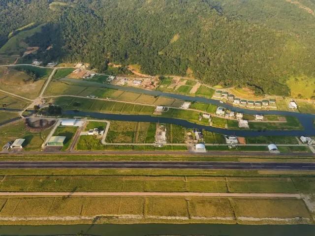 Terreno / Lote para Venda em Mangaratiba/RJ Condomínio Portobello