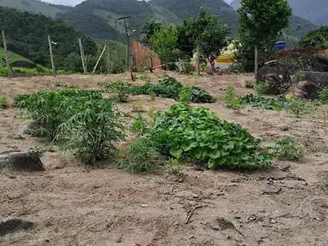 Terreno / Lote para Venda em Macaé/RJ Glicério