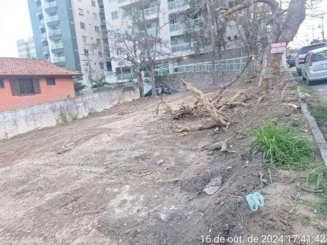 Terreno / Lote para Venda em Macaé/RJ Glória