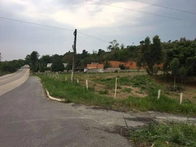 Terreno / Lote para Venda em Macaé/RJ Horto