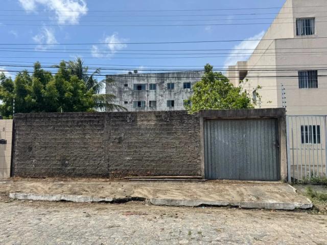 Terreno / Lote para Venda em Maceió/AL Clima Bom