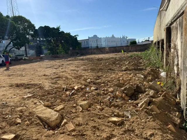 Terreno / Lote para Venda em Maceió/AL Farol