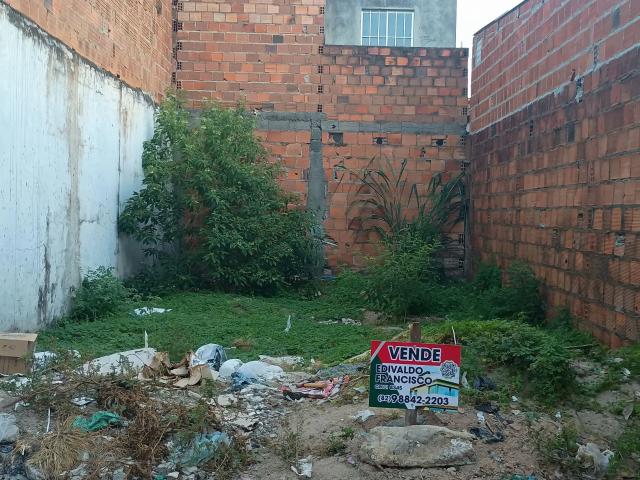 Terreno / Lote para Venda em Maceió/AL Santos Dumont