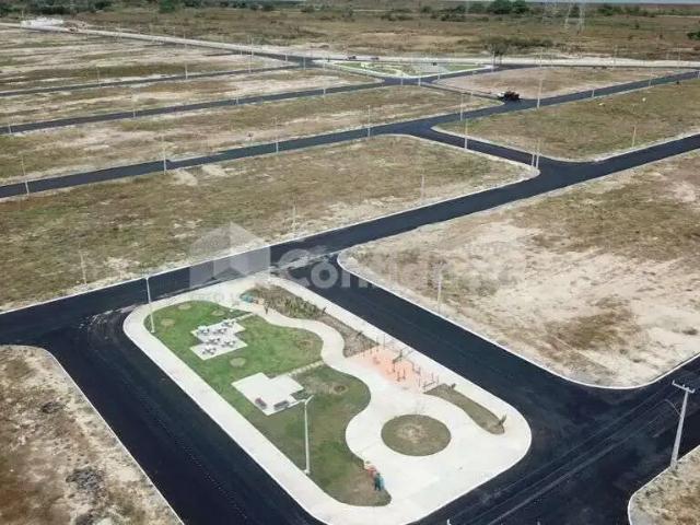 Terreno / Lote para Venda em Maracanaú/CE Pau Serrado