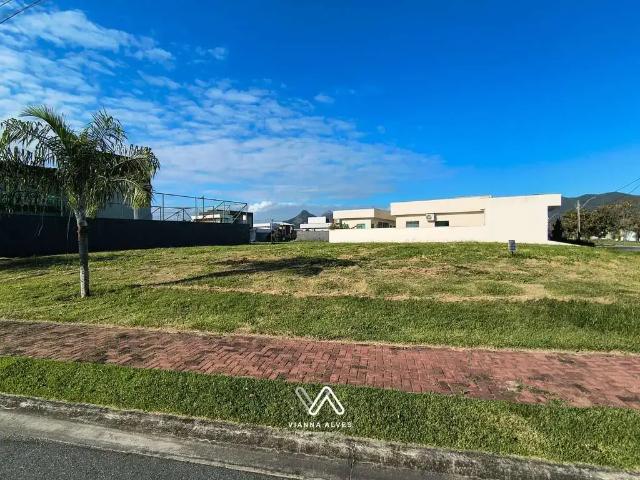 Terreno / Lote para Venda em Maricá/RJ Centro