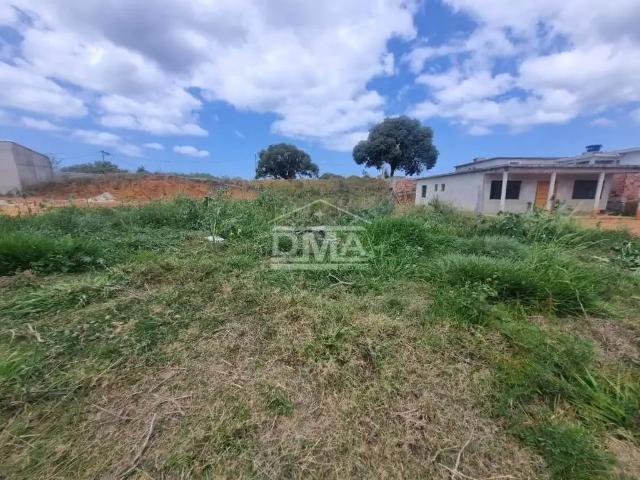 Terreno / Lote para Venda em Maricá/RJ Jacaroá