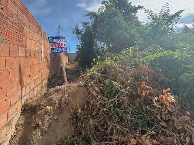Terreno / Lote para Venda em Maricá/RJ Jacaroá