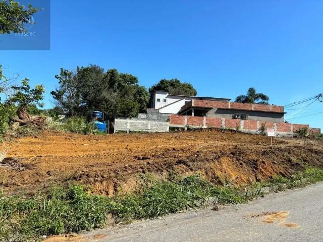 Terreno / Lote para Venda em Maricá/RJ Jacaroá