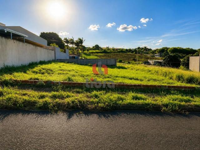 Terreno / Lote para Venda em Marialva/PR Jardim Itália