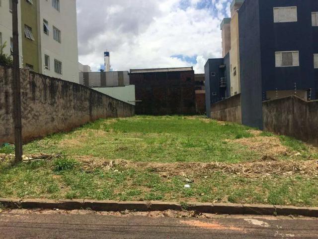 Terreno / Lote para Venda em Marília/SP Jardim Araxá
