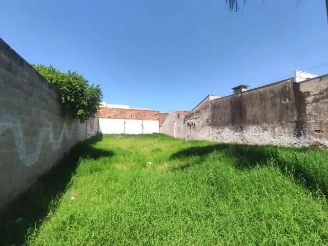 Terreno / Lote para Venda em Marília/SP Palmital