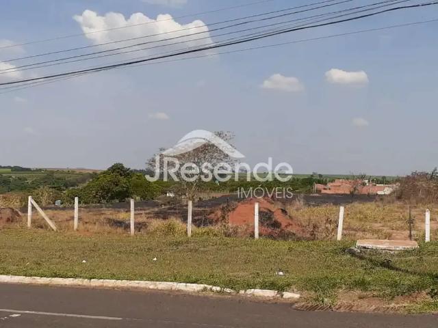 Terreno / Lote para Venda em Monte Azul Paulista/SP Centro