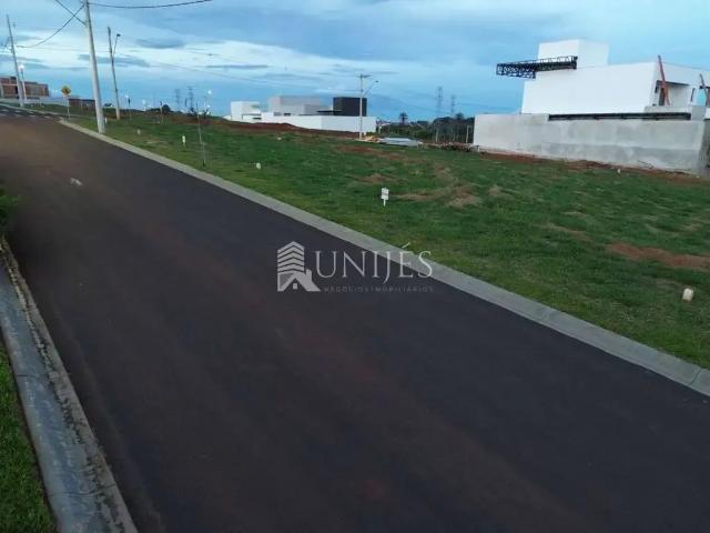 Terreno / Lote para Venda em Monte Carmelo/MG Batuque