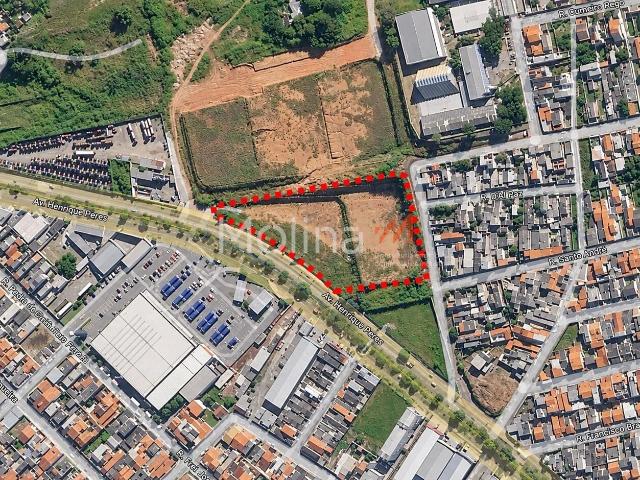 Terreno / Lote para Venda em Mogi das Cruzes/SP Vila Bernadotti