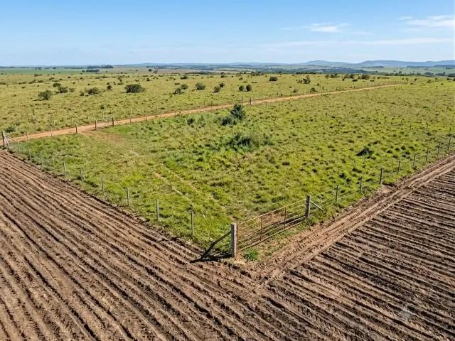 Terreno / Lote para Venda em Mogi das Cruzes/SP Biritiba Ussu