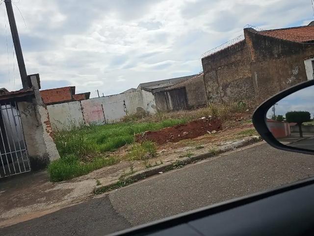Terreno / Lote para Venda em Mogi Guaçu/SP Jardim Novo I