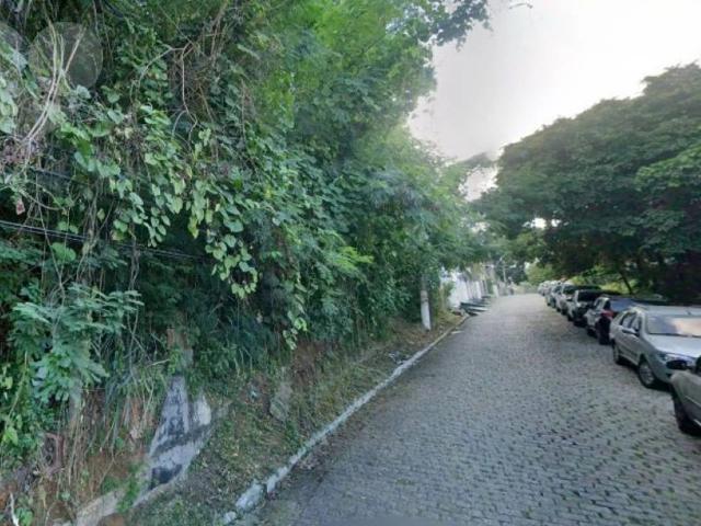 Terreno / Lote para Venda em Niterói/RJ Fátima