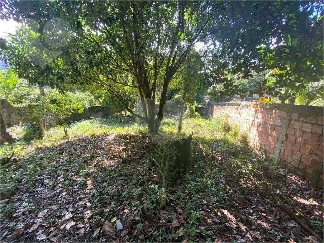 Terreno / Lote para Venda em Niterói/RJ Mata Paca