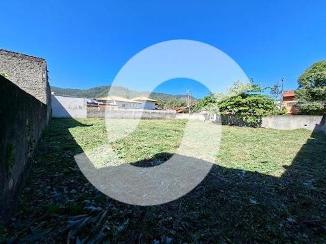 Terreno / Lote para Venda em Niterói/RJ Maravista