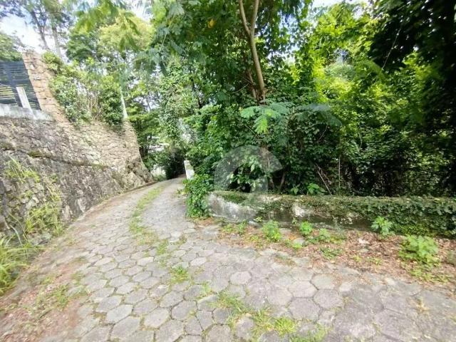Terreno / Lote para Venda em Niterói/RJ São Francisco