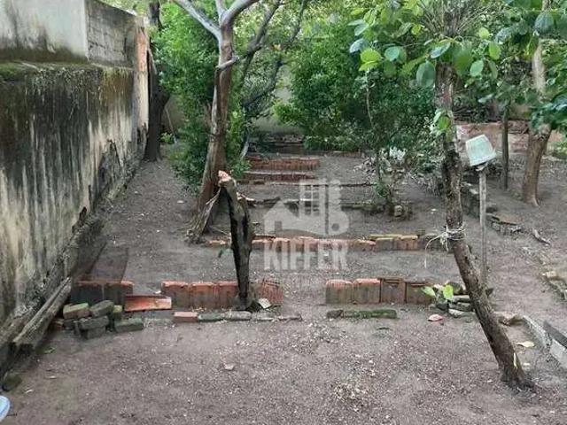 Terreno / Lote para Venda em Niterói/RJ Santa Rosa