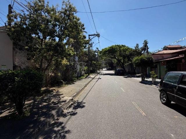 Terreno / Lote para Venda em Niterói/RJ Piratininga