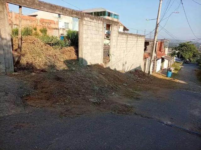 Terreno / Lote para Venda em Nova Iguaçu/RJ Valverde