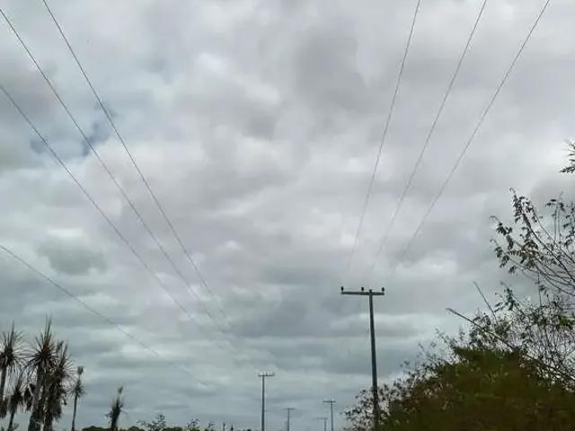 Terreno / Lote para Venda em Pacajus/CE Centro