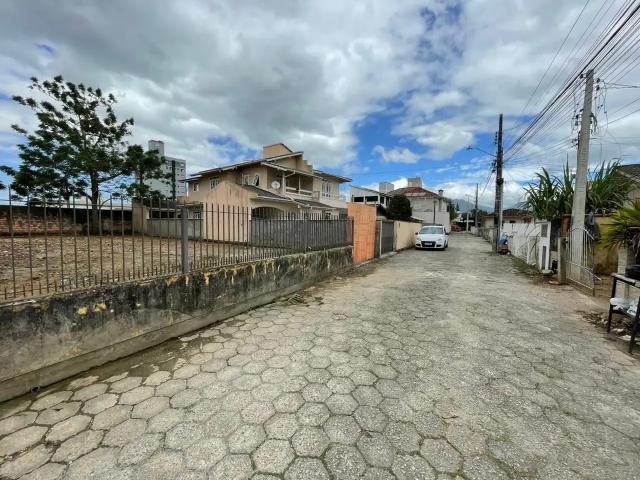 Terreno / Lote para Venda em Palhoça/SC Centro