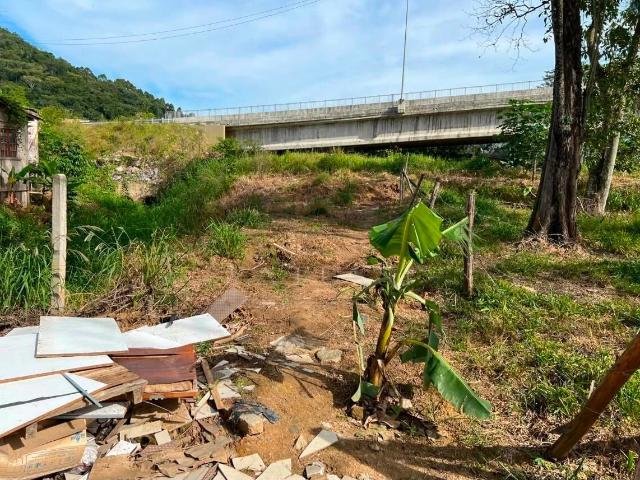 Terreno / Lote para Venda em Palhoça/SC Aririu
