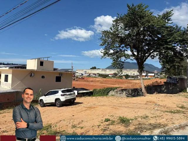 Terreno / Lote para Venda em Palhoça/SC Aririu