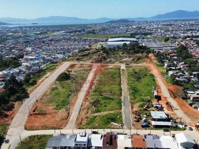 Terreno / Lote para Venda em Palhoça/SC São Sebastião