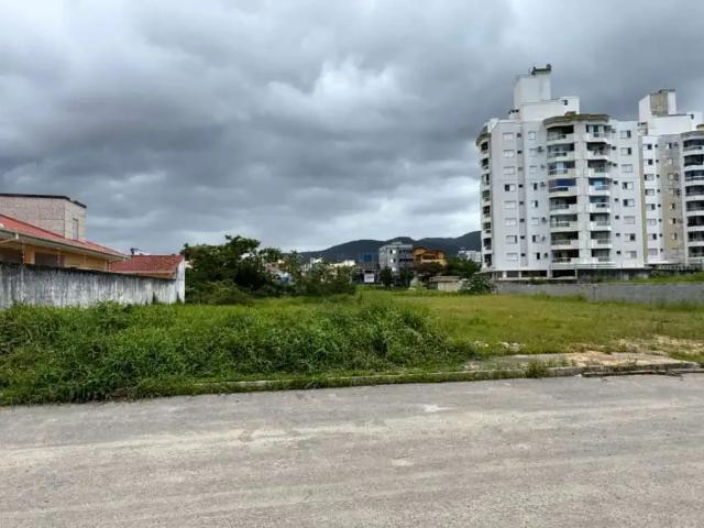 Terreno / Lote para Venda em Palhoça/SC Pagani