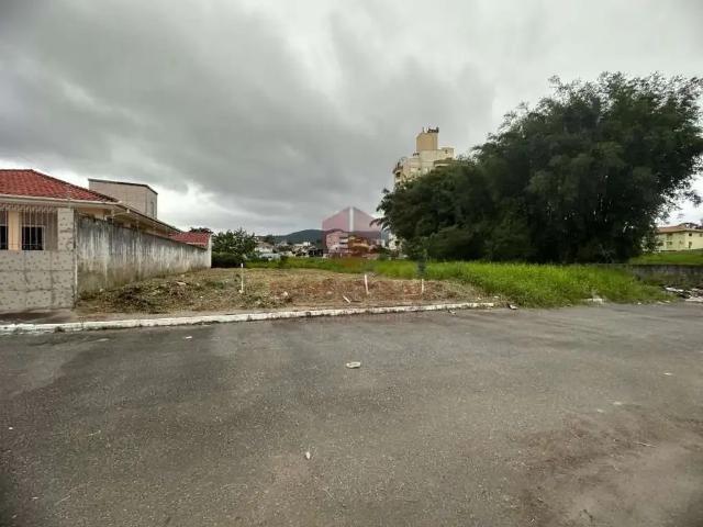 Terreno / Lote para Venda em Palhoça/SC Passa Vinte