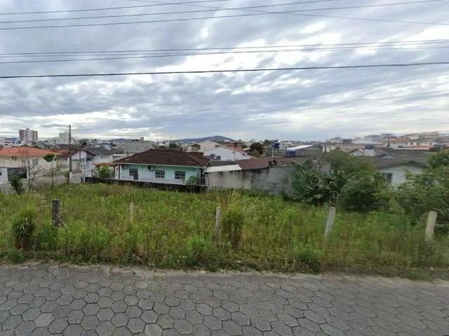 Terreno / Lote para Venda em Palhoça/SC Passa Vinte