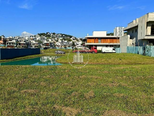 Terreno / Lote para Venda em Palhoça/SC Pedra Branca