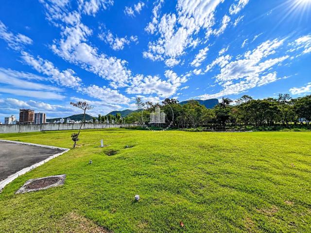 Terreno / Lote para Venda em Palhoça/SC Pedra Branca