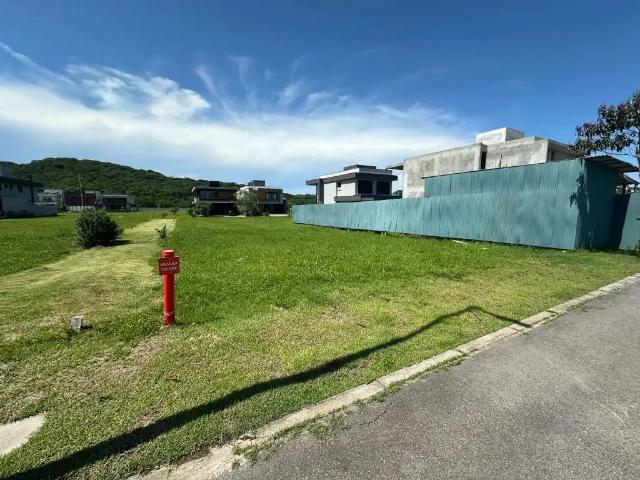 Terreno / Lote para Venda em Palhoça/SC Pedra Branca