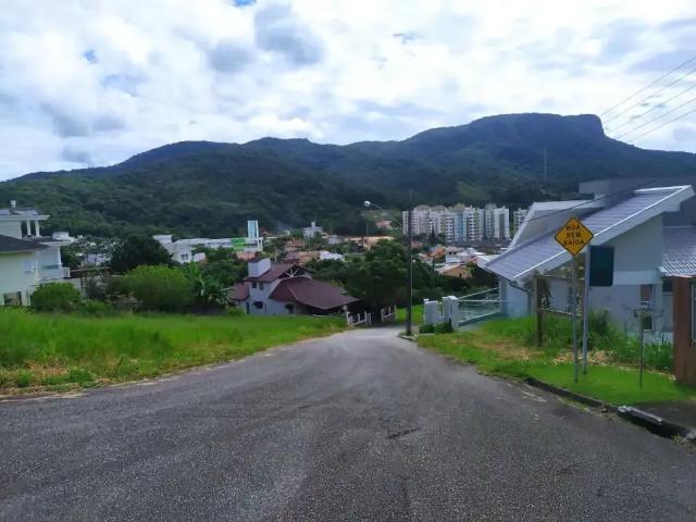 Terreno / Lote para Venda em Palhoça/SC Pedra Branca