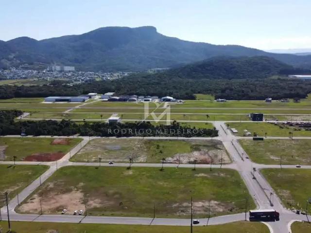 Terreno / Lote para Venda em Palhoça/SC Pedra Branca