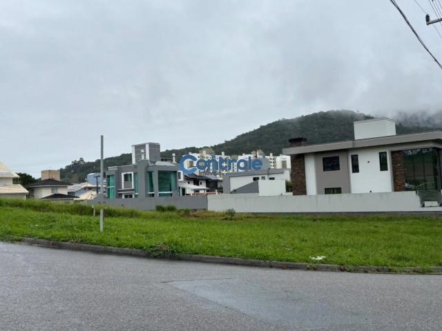 Terreno / Lote para Venda em Palhoça/SC Pedra Branca