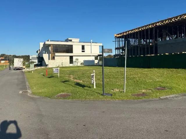 Terreno / Lote para Venda em Palhoça/SC Pedra Branca