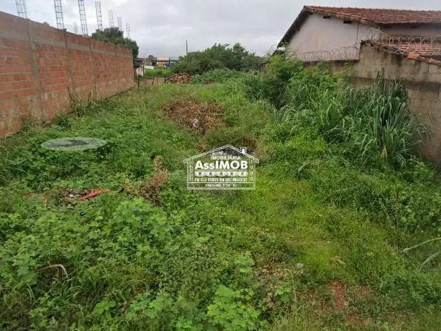 Terreno / Lote para Venda em Paracatu/MG Jardim Serrano