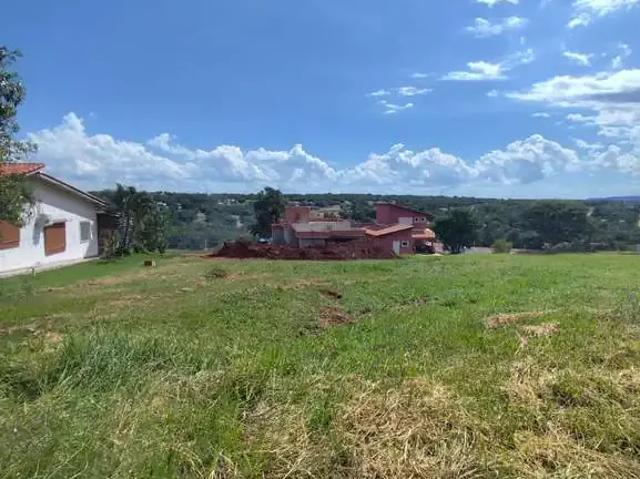 Terreno / Lote para Venda em Pardinho/SP Ninho Verde II