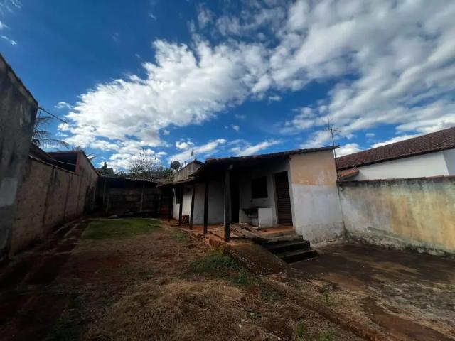 Terreno / Lote para Venda em Patos de Minas/MG Nova Floresta