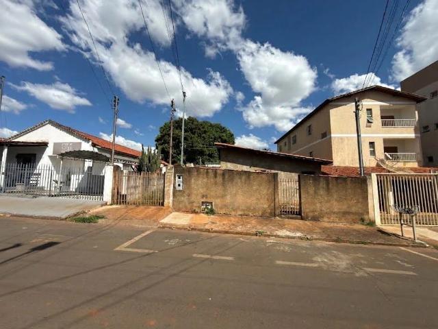Terreno / Lote para Venda em Patos de Minas/MG Rosário
